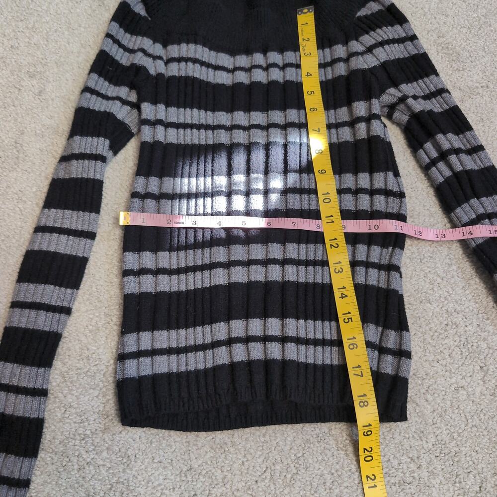 Striped Ribbed Knit Off Shoulder Sweater - Picture 3 of 3